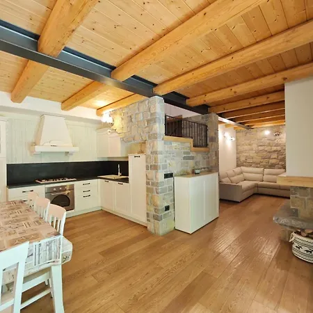 Moschel Vakantiehuis Ardesio